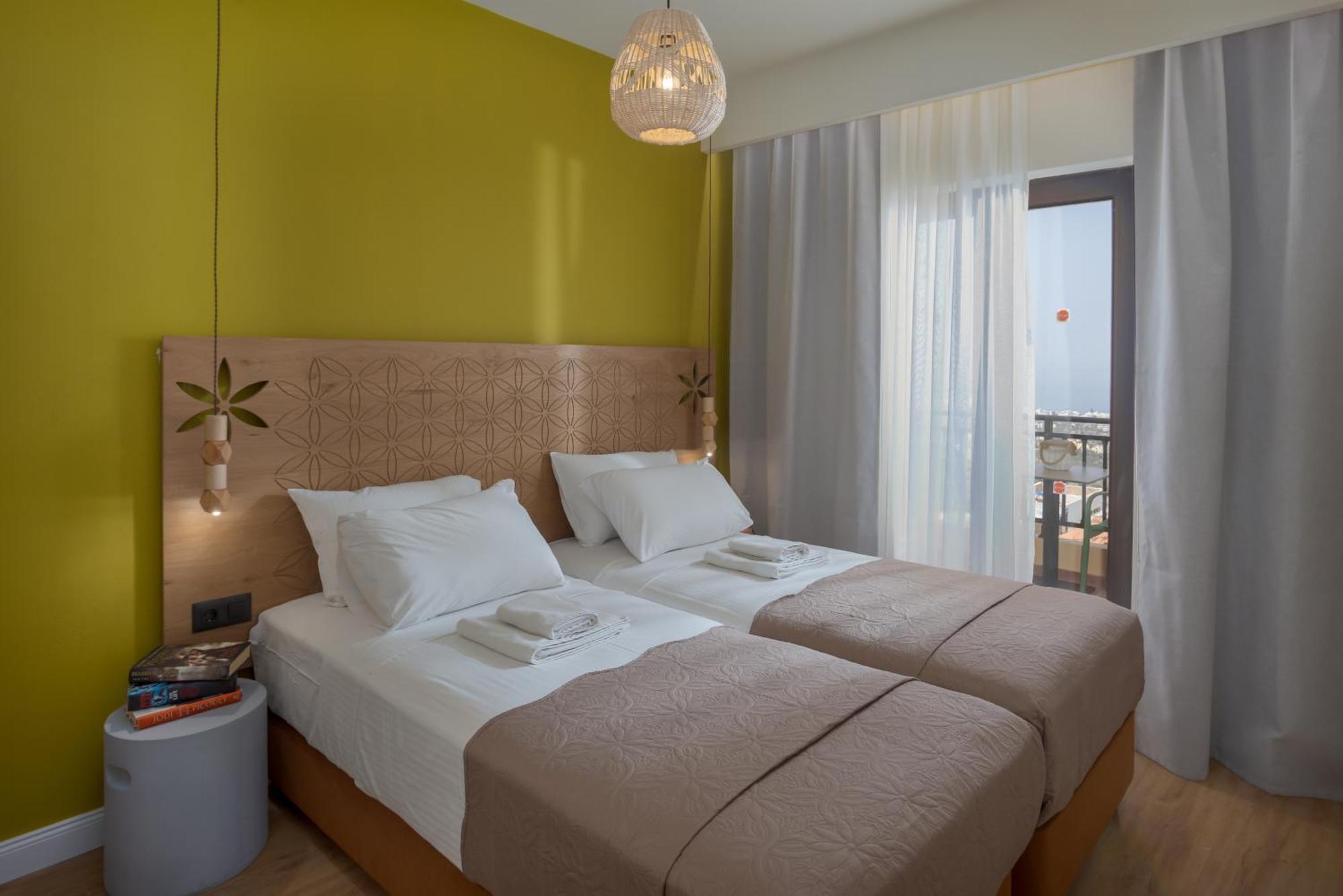 Driades Luxury Apartments Hersonissos  Bagian luar foto