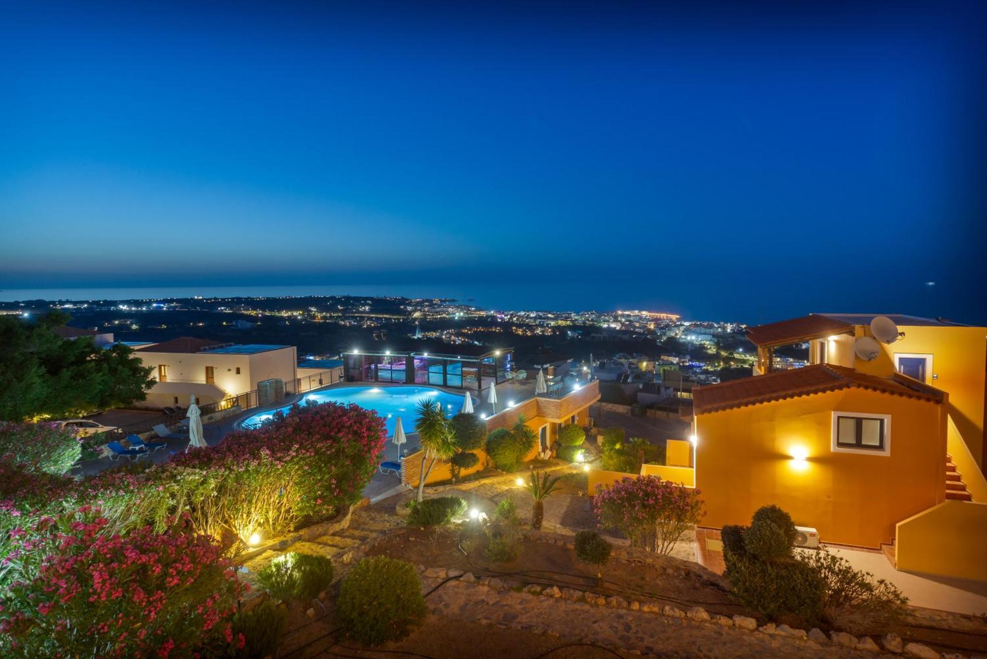 Driades Luxury Apartments Hersonissos  Bagian luar foto