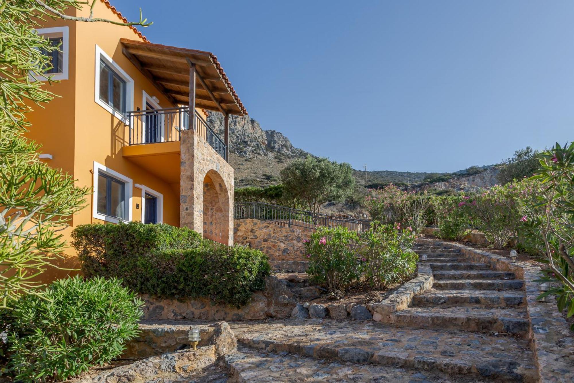 Driades Luxury Apartments Hersonissos  Bagian luar foto
